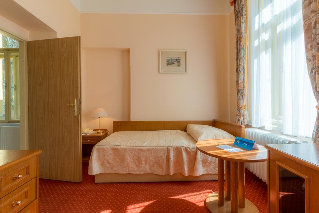 Ensana Svoboda Mariënbad Buitenkant foto