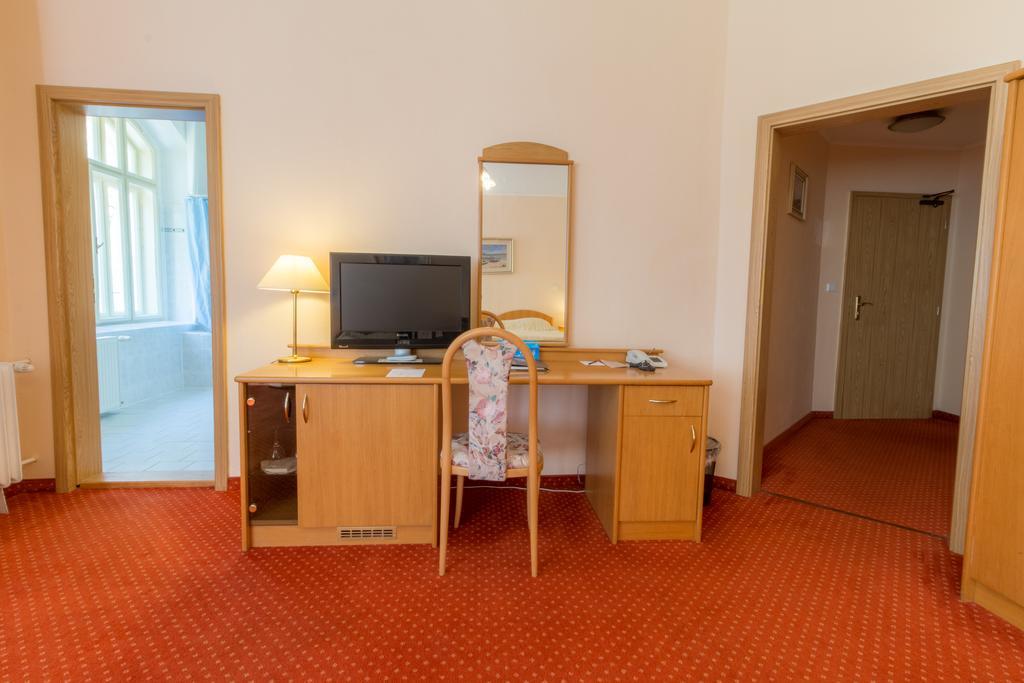 Ensana Svoboda Mariënbad Buitenkant foto